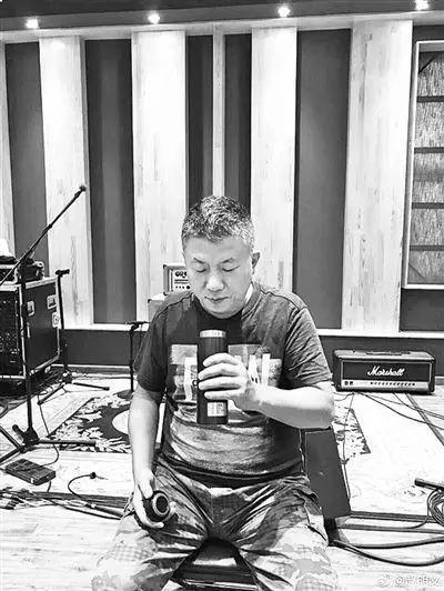 自恋的国产电影在线观看,在线观看，沉浸自恋世界